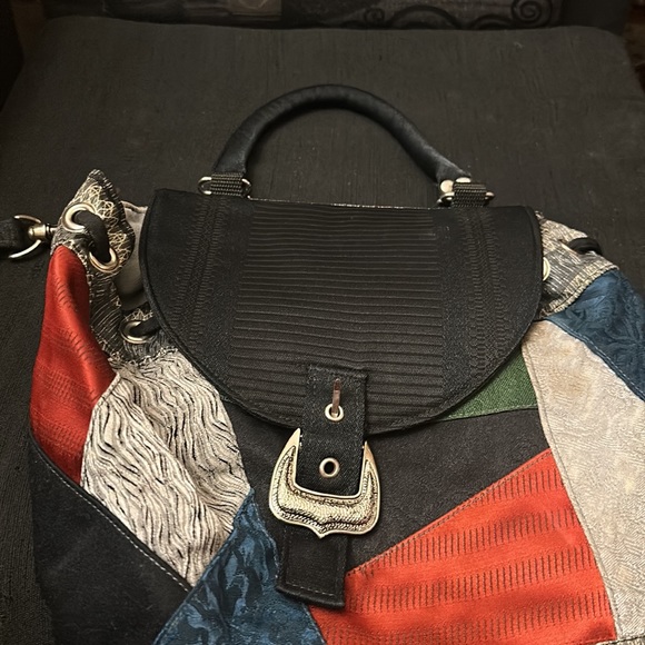 Unique patched fabric purse - Picture 7 of 7